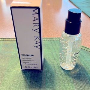 NWT - Mary Kay Timewise night solution